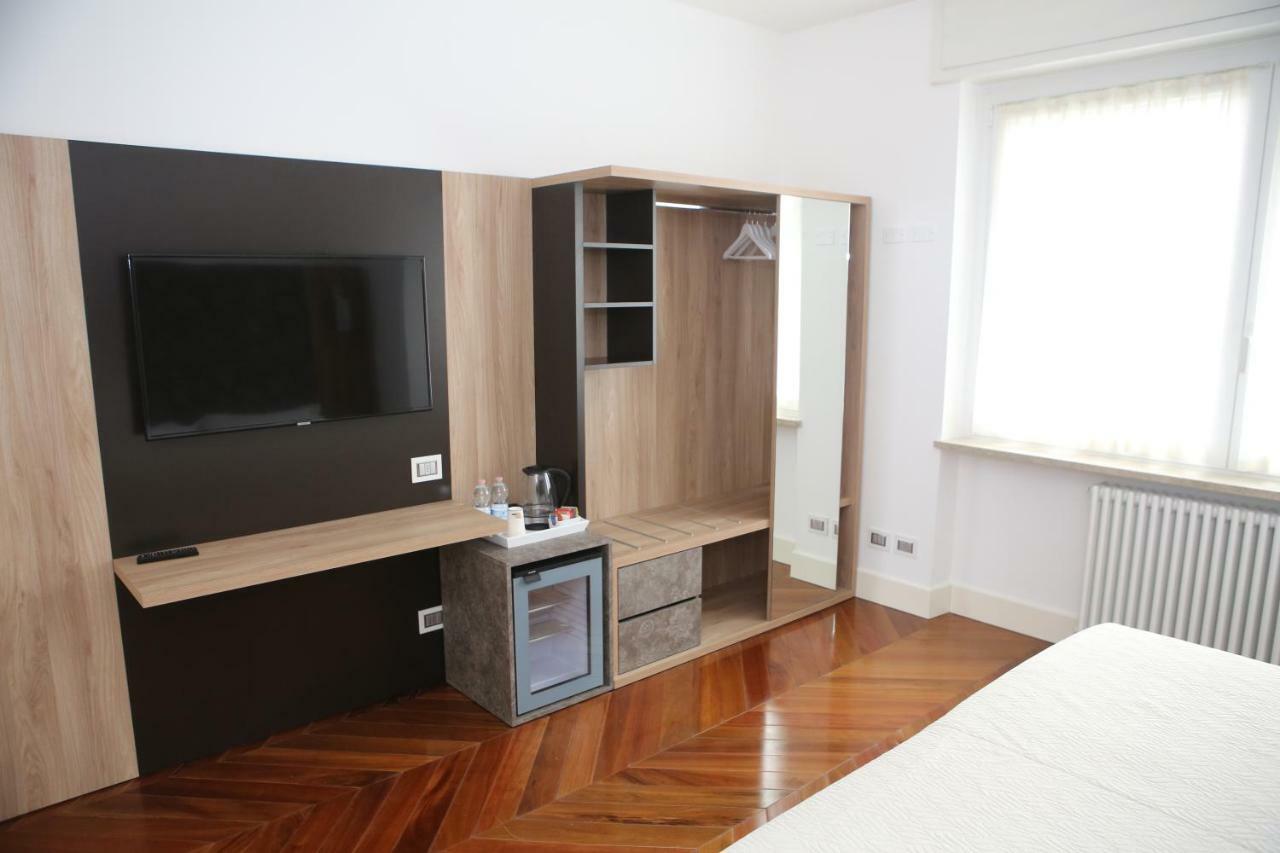 Champagne Rooms Sirmione Exterior foto